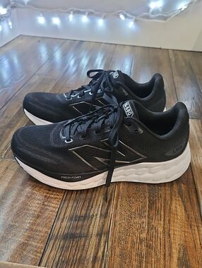 New Balance Fresh Foam 680 Black and White Fresh Foam Running Shoes